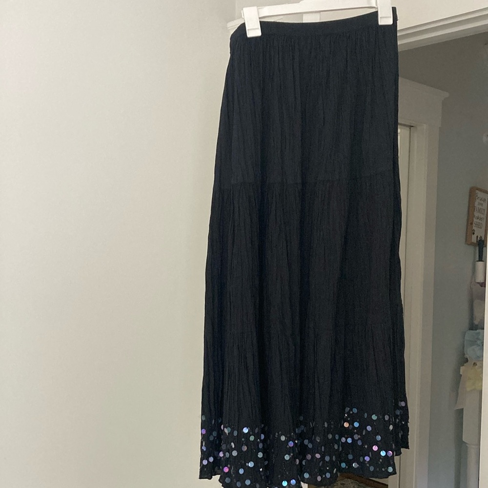 Women’s black long full skirt